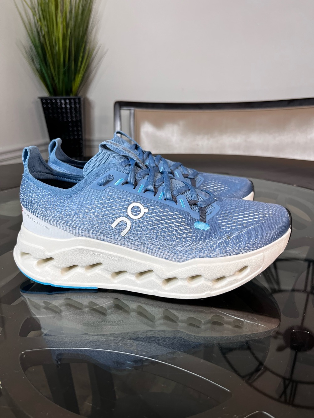 On Men's Cloudsurfer Max Running Shoes Sz 9 Brand New